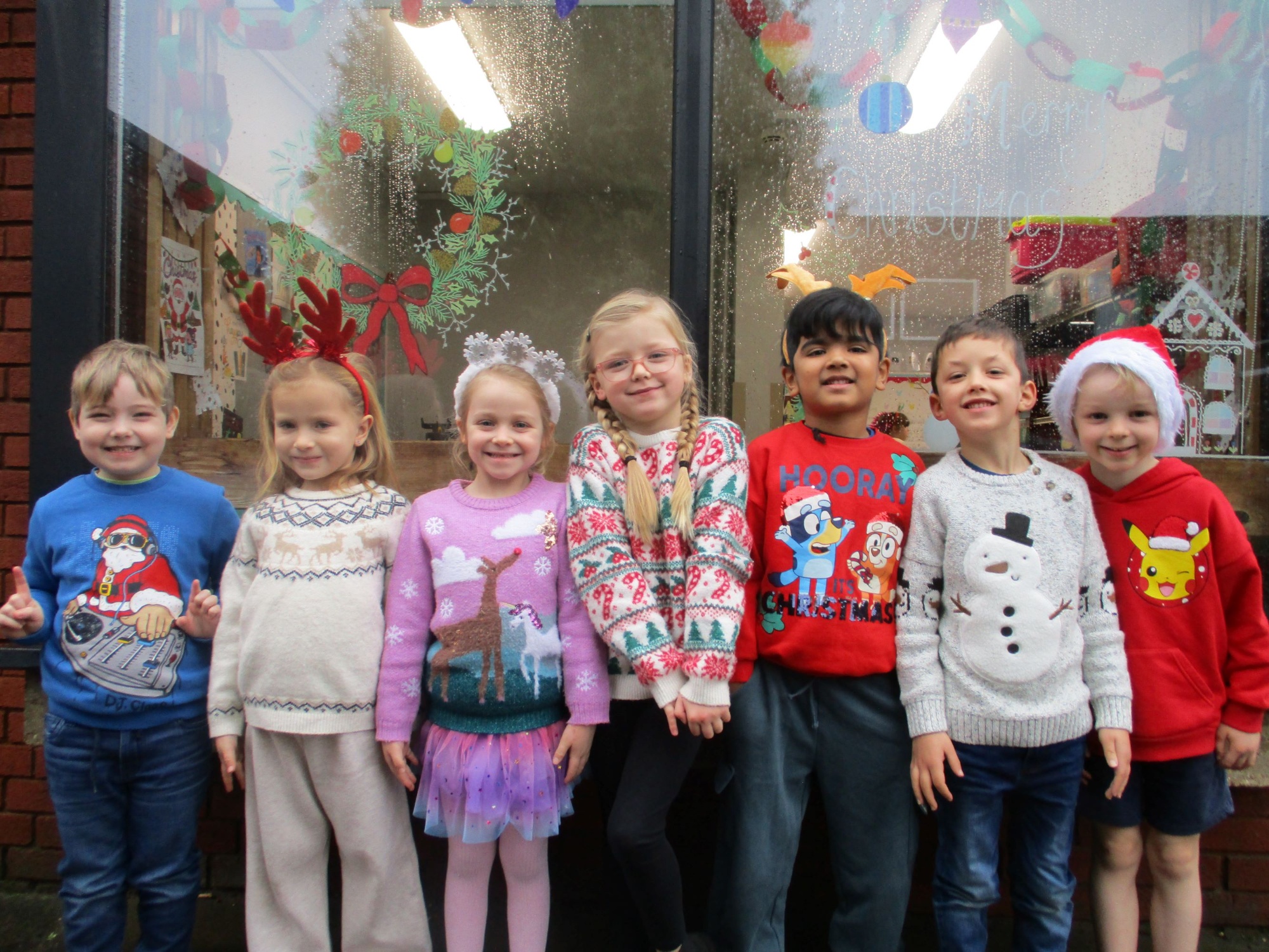 Year 1 in their Christmas Jumpers