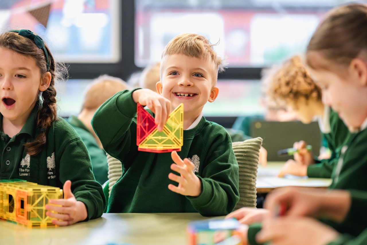 Children working with Teachers support